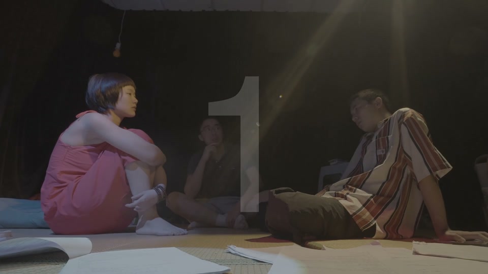 Film still at 4:27, Sun Jiarui: I have to see you.